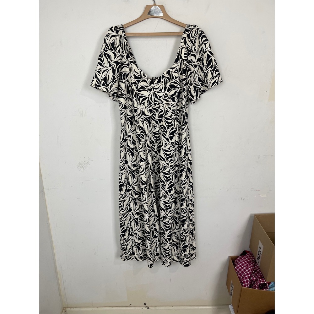 A New Day Black White Leaf Print Flutter Sleeve Midi Dress with Pockets Size 10